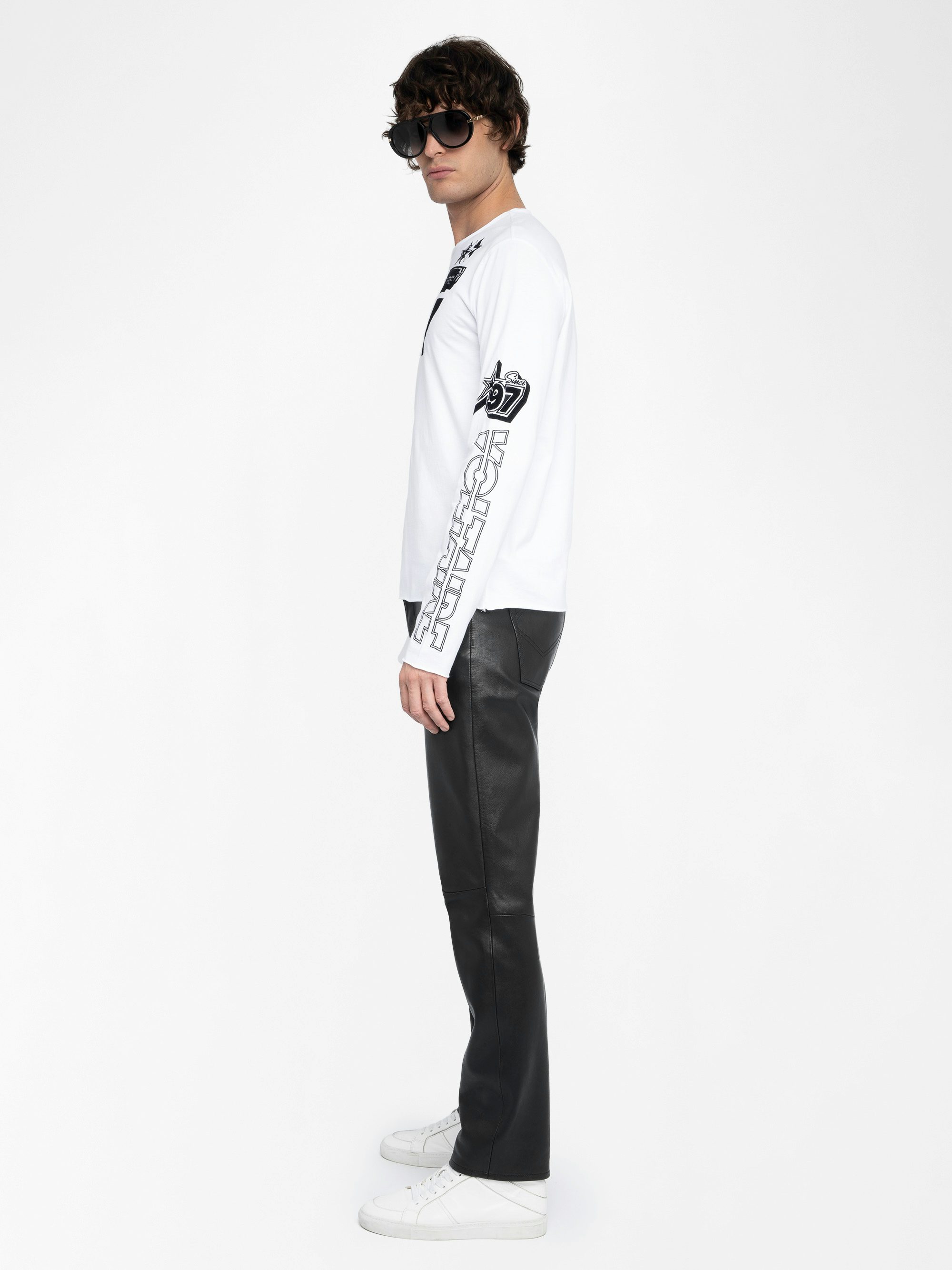 Timo T-shirt - Long-sleeved t-shirt with flock and embroidered customisations.